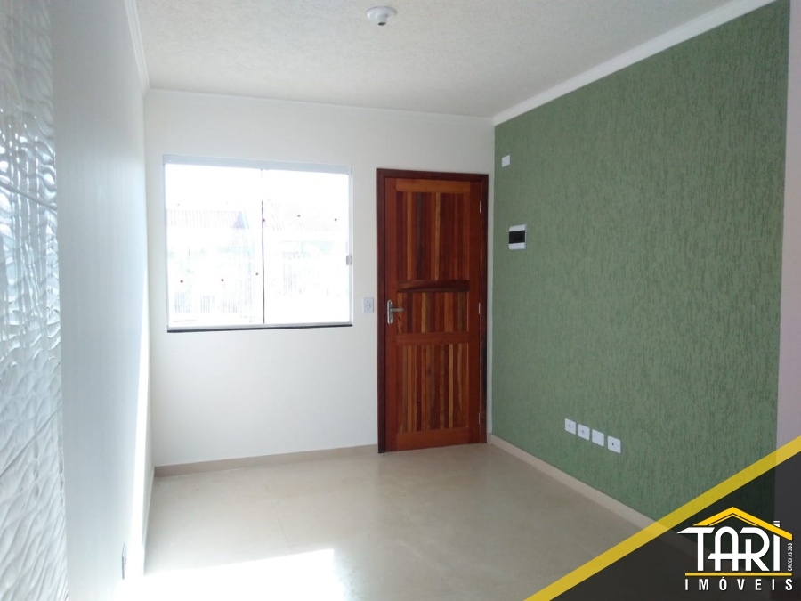 CASA COM AMPLO TERRENO CASA COM AMPLO TERRENO