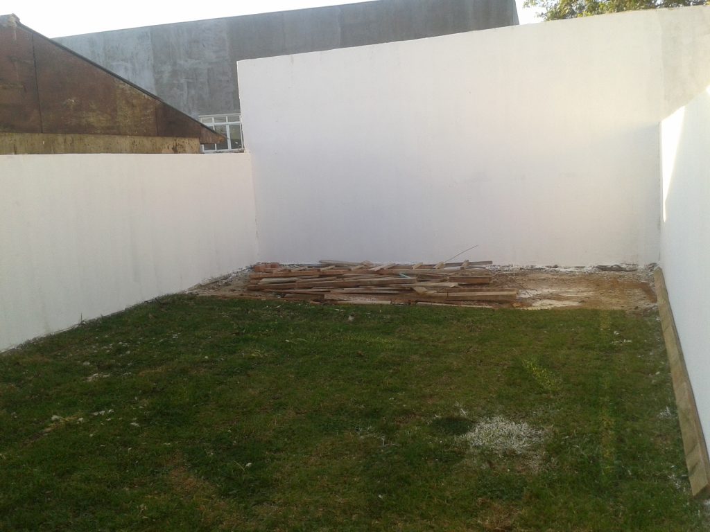 CASA COM PASSAGEM LATERAL CASA COM PASSAGEM LATERAL