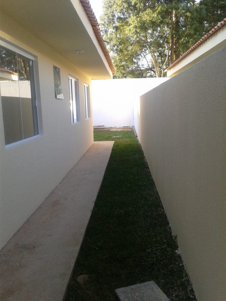 CASA COM PASSAGEM LATERAL CASA COM PASSAGEM LATERAL