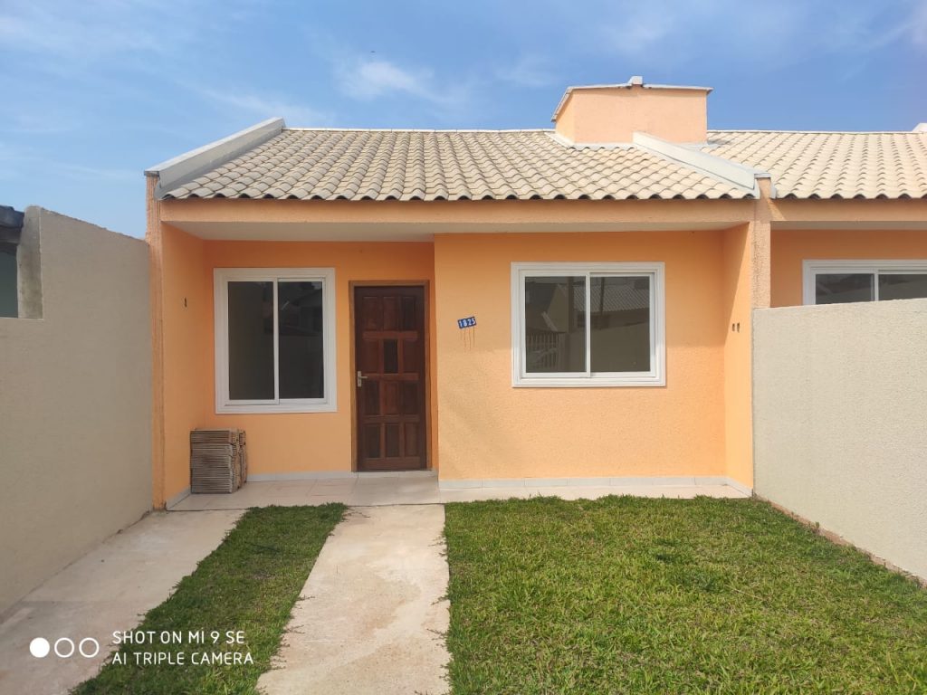 CASA COM 3 QUARTOS PRONTA PARA MORAR CASA COM 3 QUARTOS PRONTA PARA MORAR