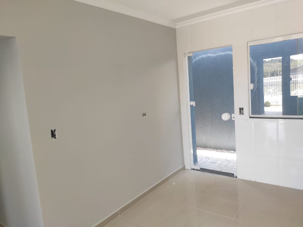 CASA COM 03 QUARTOS CASA COM 03 QUARTOS