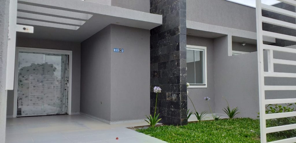 CASA COM 3 QUARTOS EXCELENTE LOCALIZAÇÃO CASA COM 3 QUARTOS EXCELENTE LOCALIZAÇÃO