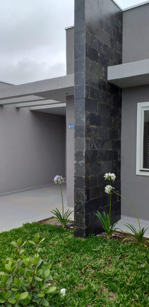 CASA COM 3 QUARTOS EXCELENTE LOCALIZAÇÃO CASA COM 3 QUARTOS EXCELENTE LOCALIZAÇÃO