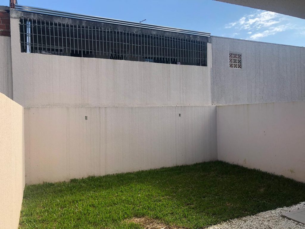 EXCELENTE CASA COM CHURRASQUEIRA EXCELENTE CASA COM CHURRASQUEIRA