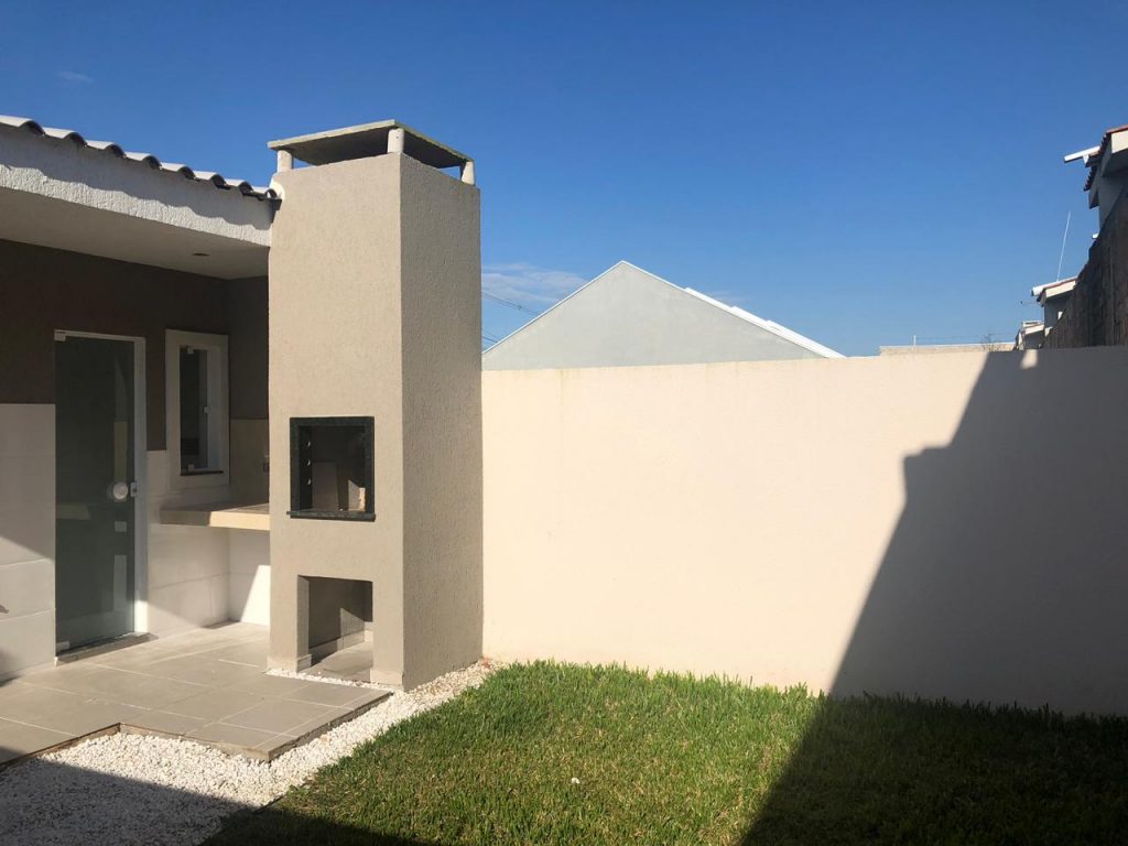 EXCELENTE CASA COM CHURRASQUEIRA EXCELENTE CASA COM CHURRASQUEIRA