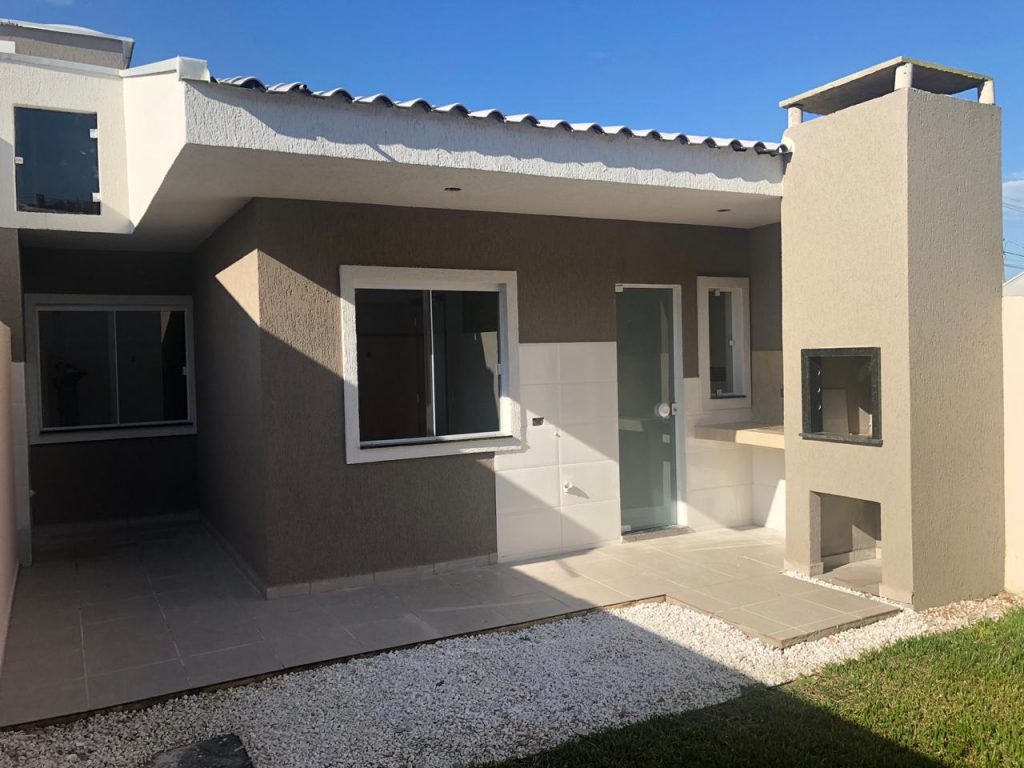 EXCELENTE CASA COM CHURRASQUEIRA EXCELENTE CASA COM CHURRASQUEIRA