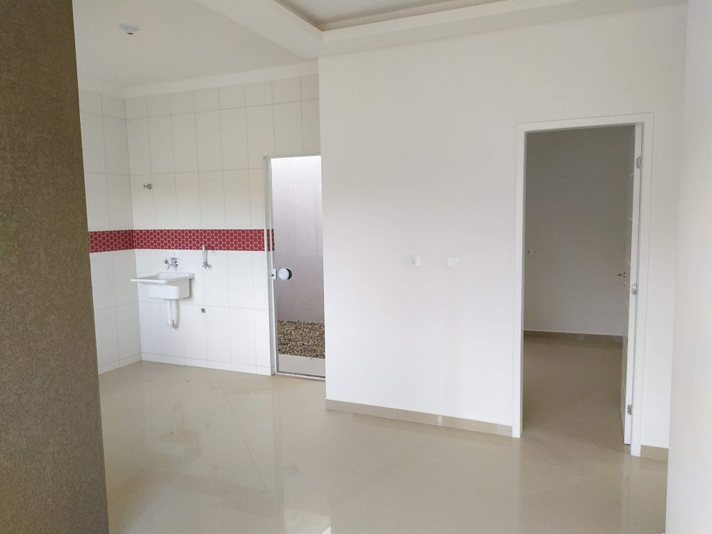 Bela Casa de Esquina – Pronta pra morar Bela Casa de Esquina – Pronta pra morar