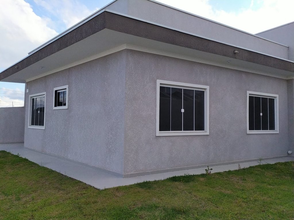 Bela Casa de Esquina – Pronta pra morar Bela Casa de Esquina – Pronta pra morar