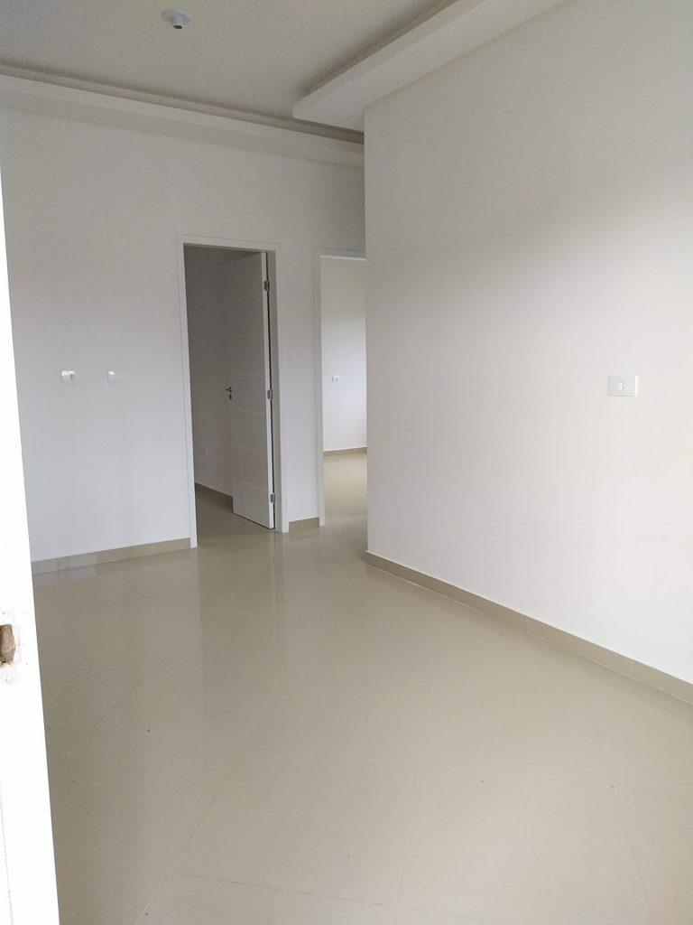 Bela Casa de Esquina – Pronta pra morar Bela Casa de Esquina – Pronta pra morar