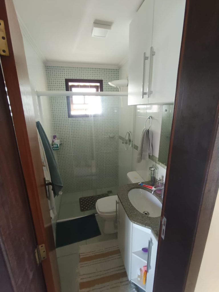 Sobrado excepcional com terreno amplo