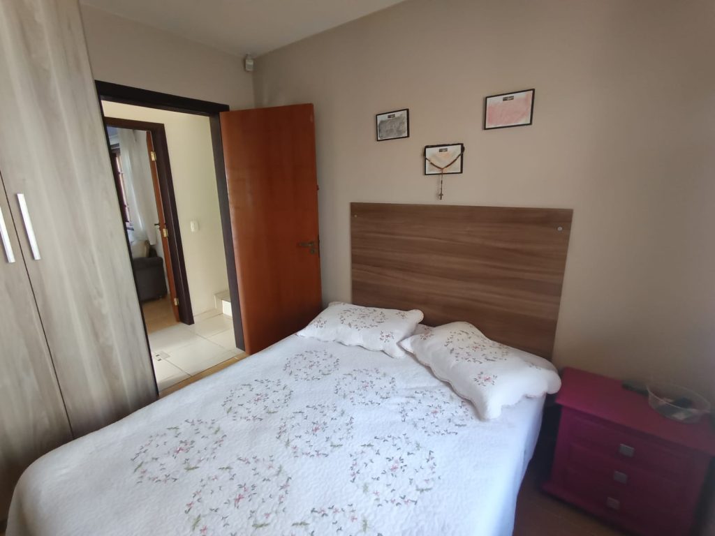 Sobrado excepcional com terreno amplo