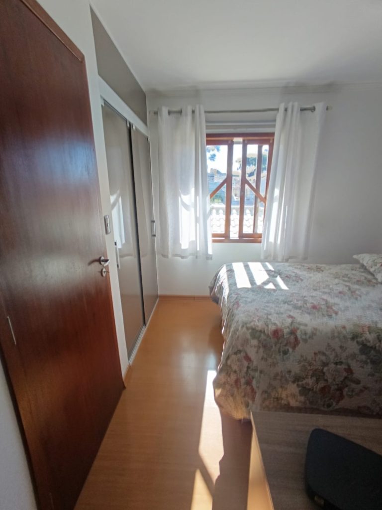 Sobrado excepcional com terreno amplo