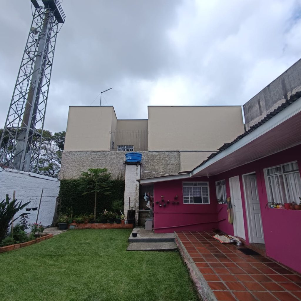 Sobrado Grande e Localização Estratégica (falta acabamento)