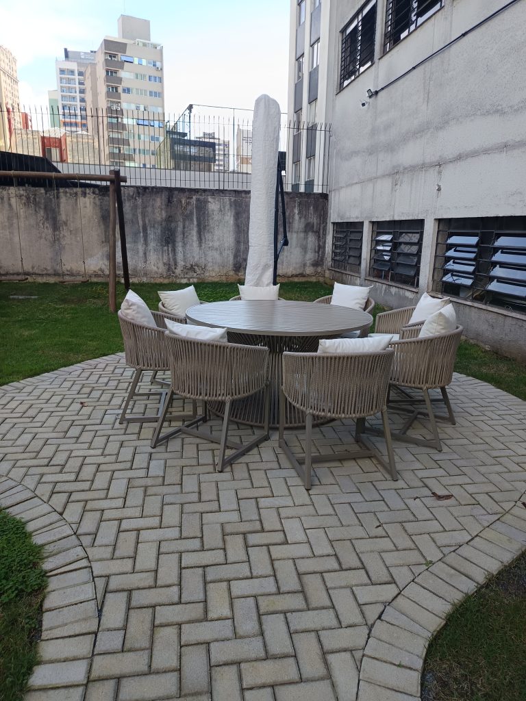 Apartamento Grande no Centro Curitiba